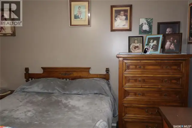 228 7th AVENUE E Gravelbourg, Saskatchewan in Houses for Sale in Moose Jaw - Image 27