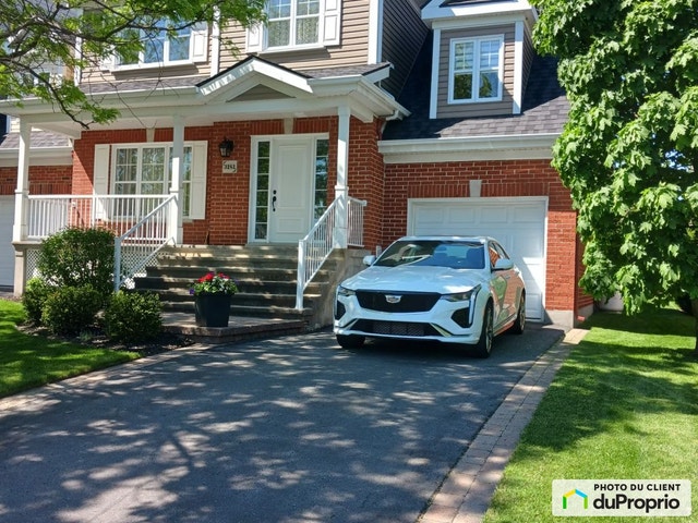 $889,000 - Townhouse for sale in St-Bruno-De-Montarville — photo 1