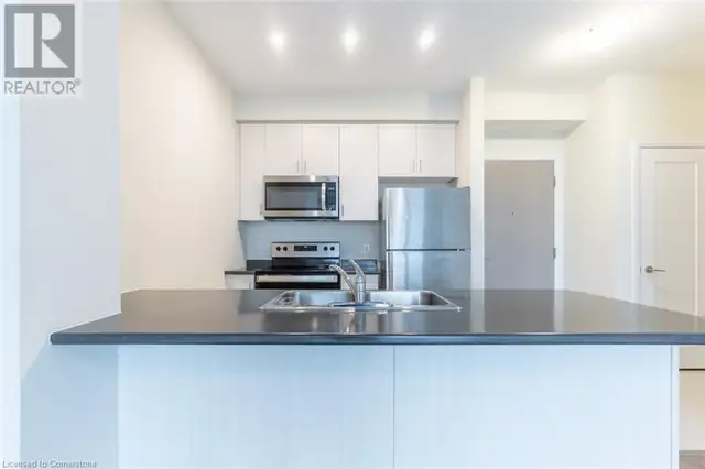 16 CONCORD Place Unit# 513 Grimsby, Ontario63005673934083124