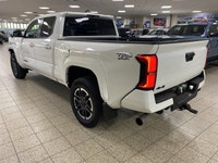 *Vehicle history form conveniently located in vehicle photos. South Pointe Toyota is an AMVIC Licens... (image 5)