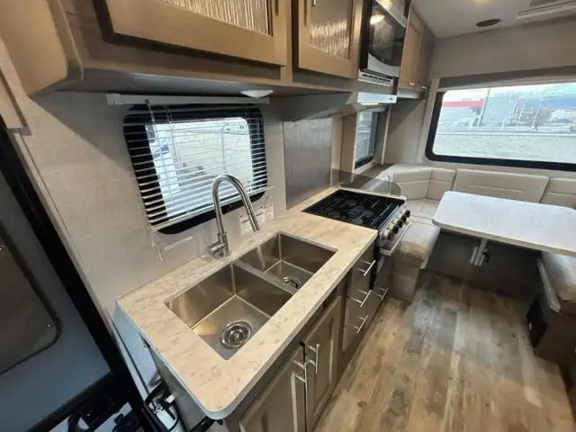 2024 Adventurer LP Class C Adventurer 19RD in RVs & Motorhomes in Kelowna - Image 13