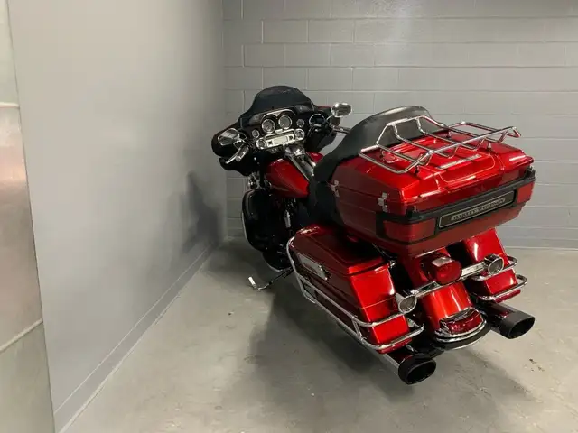 2013 Harley-Davidson Electra Glide Ultra Classic in Street, Cruisers & Choppers in Oshawa / Durham Region - Image 8