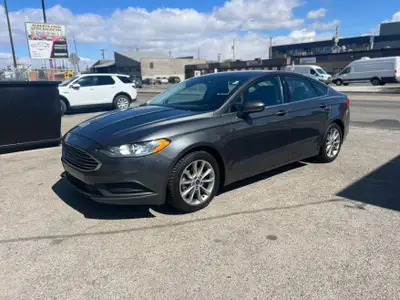 Used 2017 Ford Fusion SE / Active status / One owner / Sedan / 5 seater/ Approved financing / prime...