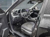 *Heated Seats, Apple CarPlay, Android Auto, Adaptive Cruise Control, Lane Keep Assist!* Experience p... (image 7)