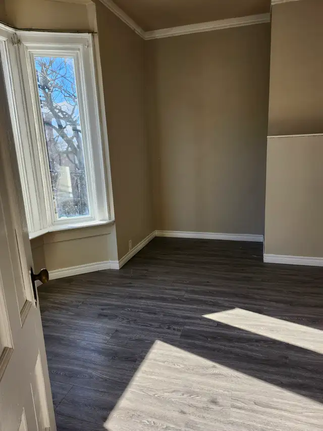 131 Duke St #4 - 3BR Uptown, Top Floor, New Renovation in Long Term Rentals in Saint John - Image 7