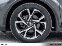 ... Engine: 4 Cylinder Engine 2.0L L/100Km City: 8.7 L/100Km Hwy: 7.5 (image 3)