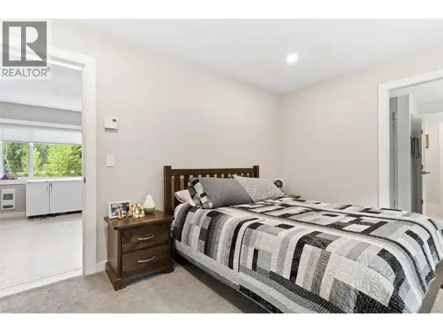 1750 Highway 23 South Highway S Revelstoke, British Columbia in Houses for Sale in Revelstoke - Image 21