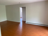 454 Oak Street in Collingwood is a safe, quiet low rise rental apartment building located near in a... (image 3)