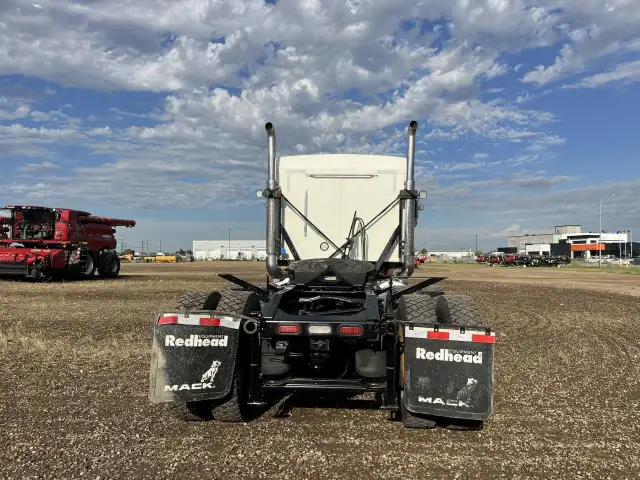 2022 Mack Pinnacle 64T 48 HD mDRIVE in Heavy Trucks in Regina - Image 5