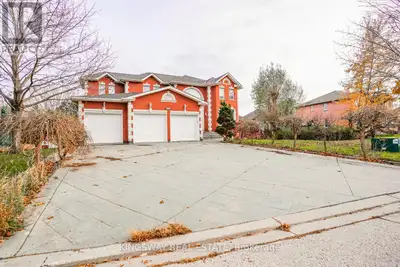 Private Oasis in the city. Built 1995 magnificently huge home with in-law suite and separate entranc...