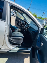 2012 Hyundai Tucson Year: 2012 Make: Hyundai Model: Tucson Mileage:226,978 Km Transmission: Automati... (image 9)