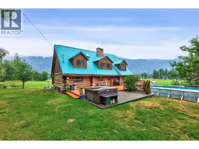 If you’ve been holding out for a property with serious shop space, this is it. Sitting on over 4 acr...