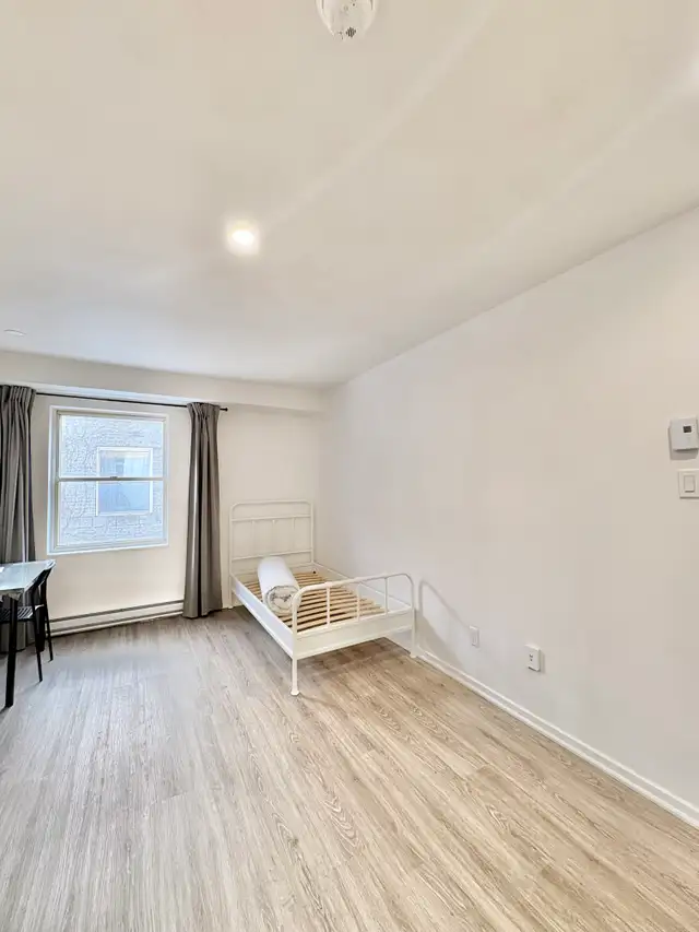 Chambre meublée & tout inclus - Pointes-St-Charles - Disponible in Room Rentals & Roommates in City of Montréal - Image 3