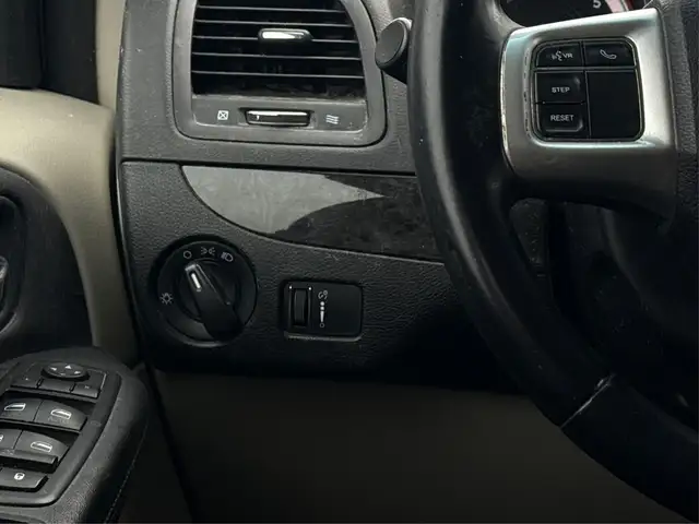 2012 Dodge Grand Caravan WE FINANCE ALL CREDIT | 700+ VEHICLES I in Cars & Trucks in London - Image 14