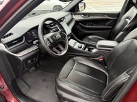 This 2024 Jeep Grand Cherokee Limited Comes Nicely Equipped With Leather, NAV, Heated 1st & 2nd Row... (image 9)