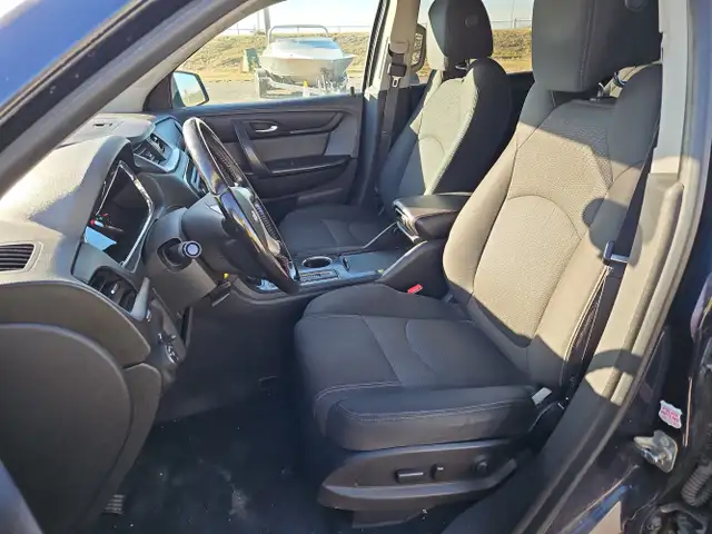 2016 Chevrolet Traverse in Cars & Trucks in Calgary - Image 17