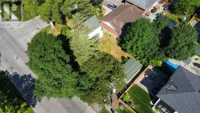 Ideally located in desirable McKellar Park, this corner lot is ready for redevelopment. Currently zo...