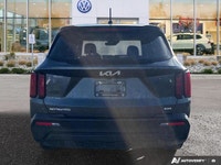 This Kia Sorento delivers a Regular Unleaded I-4 2.5 L/152 engine powering this Automatic transmissi... (image 3)