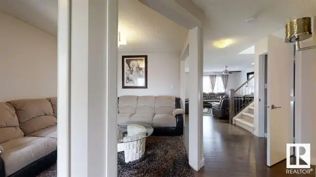 2939 11 ST NW Edmonton, Alberta62854409568770124