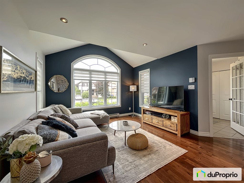 $895,000 - 2 Storey for sale in Boucherville — photo 2