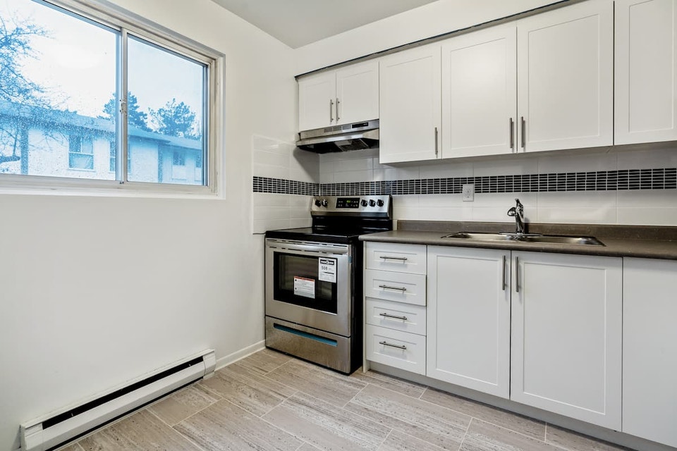 85 Henderson Avenue Townhomes - Townhouse (2 bedroom) available 3