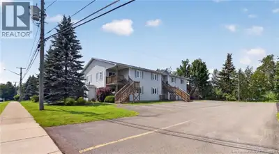 PRIME LOCATION // UPDATED // MOVE-IN READY // QUICK CLOSING AVAILABLE. Welcome to 50 Damien Street,...