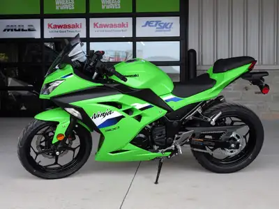 2026 Kawasaki Ninja 300 Motorcycle / Sport Bike Financing Available From $57.79* (Bi-Weekly) $7,008....