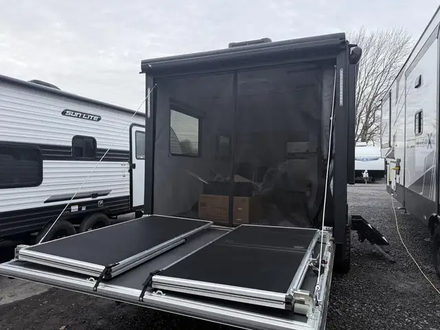 2026 Sunset Park RV Sunlite TH 14TH in Travel Trailers & Campers in Longueuil / South Shore - Image 4