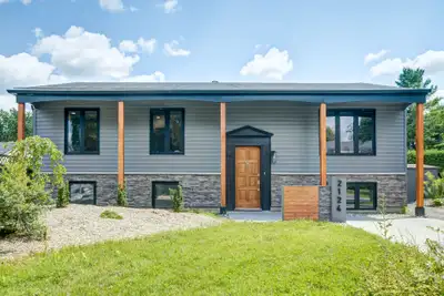Charming Casey- All inclusive- 2 Bedroom in Beacon Hill North