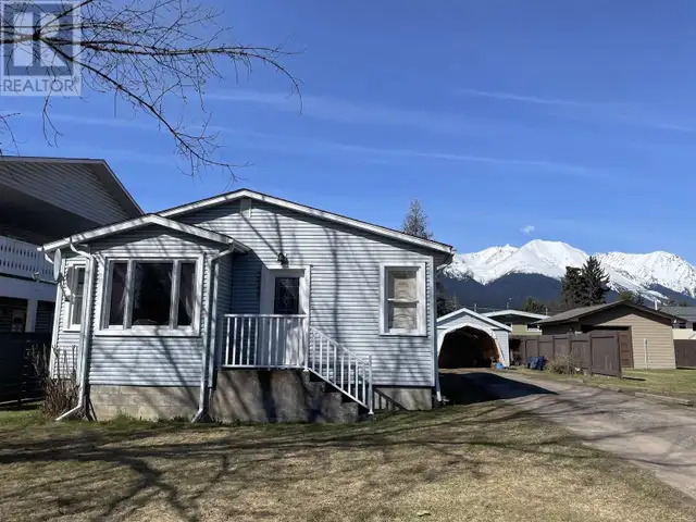 3853 14TH AVENUE Smithers, British Columbia in Houses for Sale in Smithers - Image 14