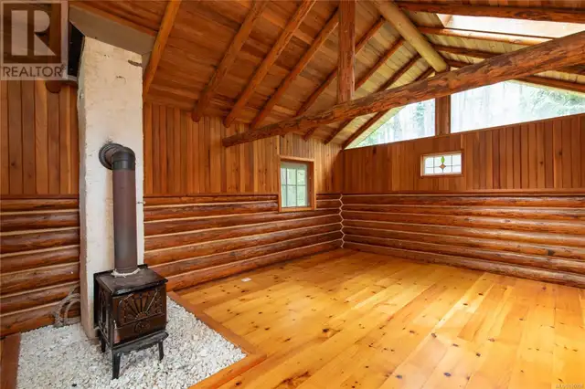 5100 Northwest Rd Denman Island, British Columbia in Houses for Sale in Comox / Courtenay / Cumberland - Image 38