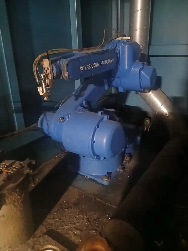 MOTOMAN Glue Robot Cell with 4 station turntable in Other Business & Industrial in Mississauga / Peel Region - Image 4