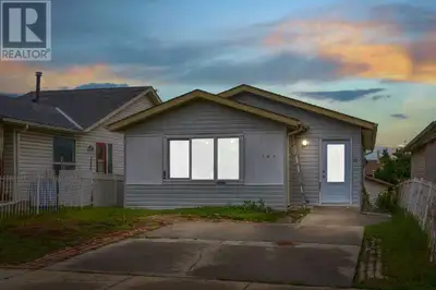 EXTENSIVELY RENOVATED | SEPARATE ENTRANCE | ILLEGAL SUITE | 5 BEDROOMS & 3 FULL BATHROOMS | OFF-STRE...