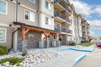 Broadstreet's Birch Hills Landing offers 1, 2, and 3 bedroom pet friendly apartments, and 3 bedroom... (image 3)