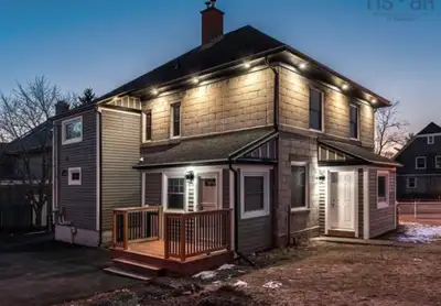 FOR RENT – Bright 3 Bedroom Home in Halifax’s Hydrostone Area VIEWINGS - June 23rd, 24th, 25th 5512...