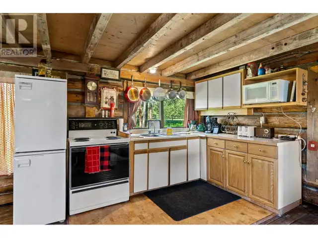 7915 MACHETE LAKE ROAD Bridge Lake, British Columbia in Houses for Sale in 100 Mile House - Image 30
