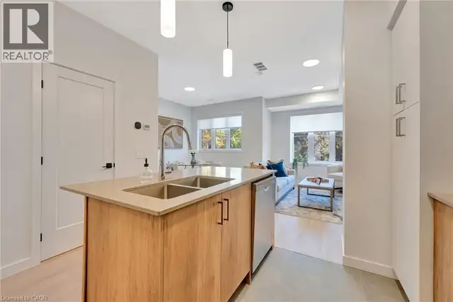 37 MILL Street Kitchener, Ontario in Long Term Rentals in Kitchener / Waterloo - Image 5