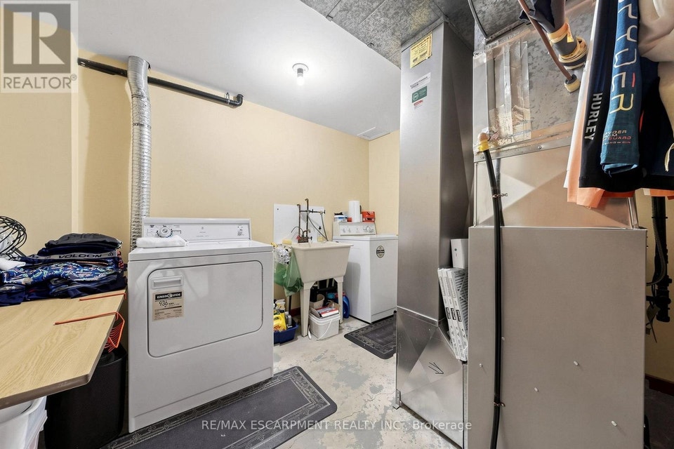 1380 Hazel Mccleary Drive Oakville (CV Clearview), Ontario, photo 32 of 40