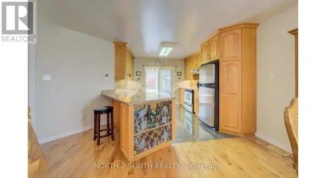 6737 HIGHWAY 20 West Lincoln (Smithville), Ontario in Houses for Sale in Hamilton - Image 13