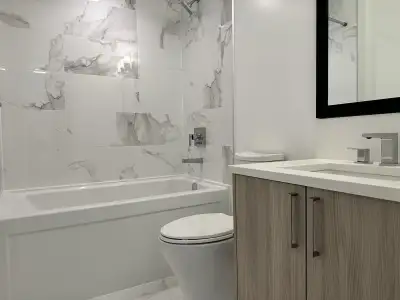 2106 13350 CENTRAL AVENUE Surrey, British Columbia