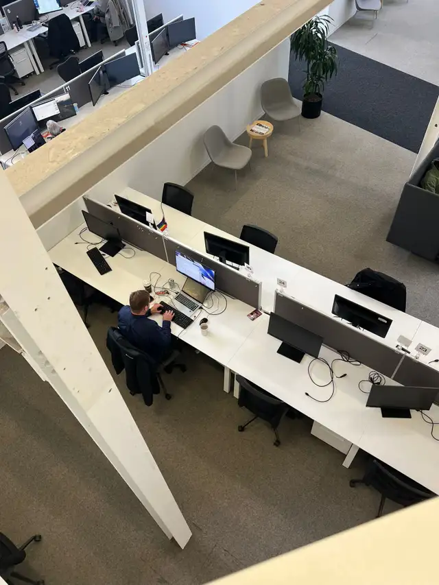 Three H Parkway Benching & Open Plan Office-200 In Stock!62864365175938122