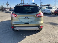FINANCEMENT MAISON 100% APPROUVÉ AVEC 1600$ D'ACOMPTE 2013 Ford Escape SE, Automatique, 4Cyl 2.0L, 1... (image 5)