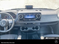 Mercedes-Benz Rive-Sud, la destination Mercedes-Benz par excellence. Bienvenue en première classe. D... (image 9)