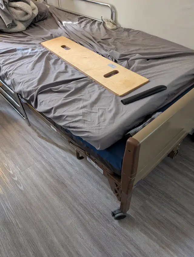 Medical bed for sale in Health & Special Needs in Peterborough - Image 4