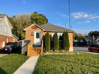 **$150 first months rent discount!** - Updated unit for rent!