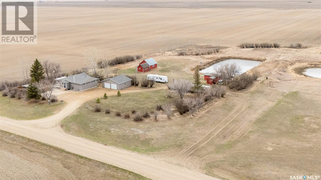 Ross Acreage Moose Jaw Rm No. 161, Saskatchewan in Houses for Sale in Moose Jaw - Image 2