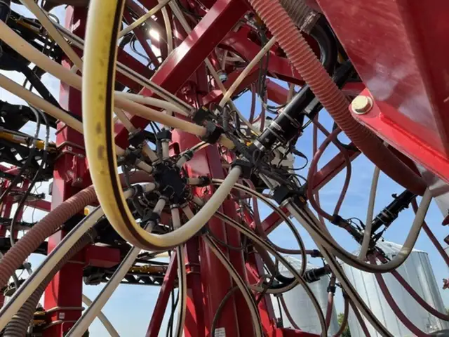 2023 Bourgault 3330 SE in Farming Equipment in Swift Current - Image 38