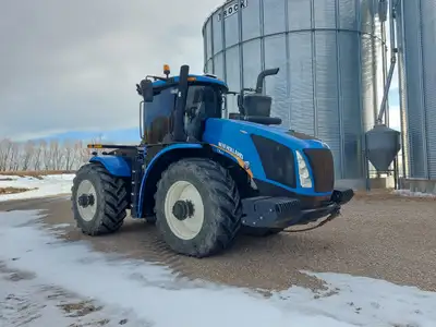 New Holland T9.600 Tractor 6519 Hours Luxury Performance Cab LED Cab Roof Worklight Package CVT Econ...