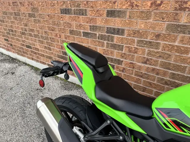 2024 Kawasaki Ninja ZX-4RR KRT **KRT COLORS** in Sport Bikes in Markham / York Region - Image 23