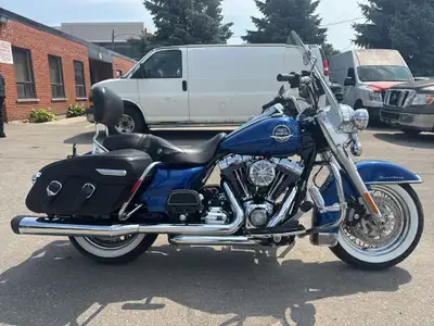 Check out this 2010 Harley-Davidson Road King 96ci with only 27,991kms. Be sure to follow us on Inst...
